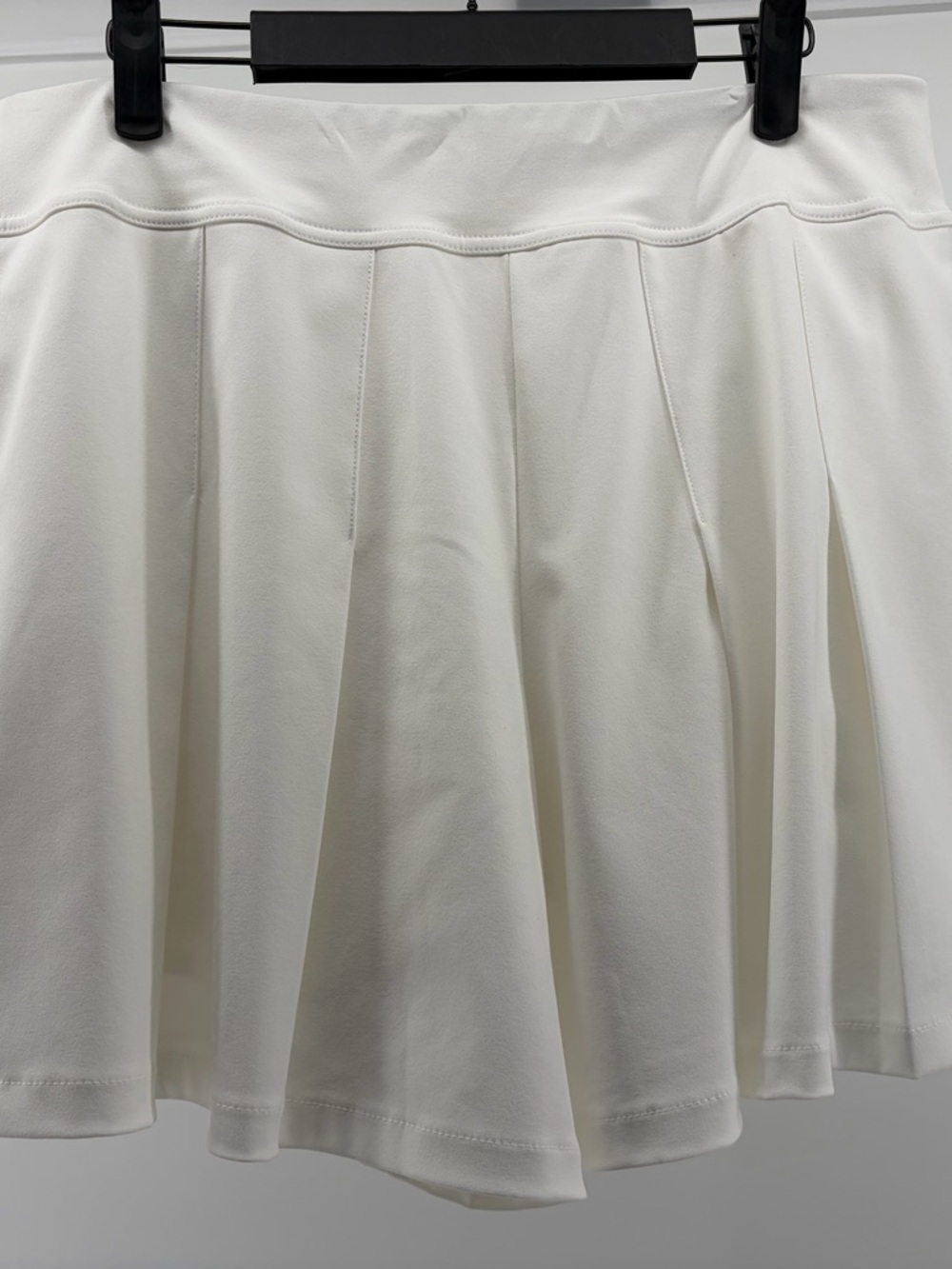 Lilly Pulitzer White Luxletic Pleated Athletic Golf / Tennis Skort - Size 14 - Picture 3 of 8